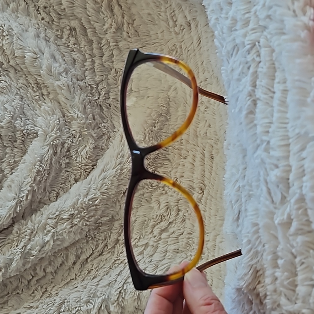 SALE Vince Camuto frames V0081 HNF CE. Prescription eyeglass frames